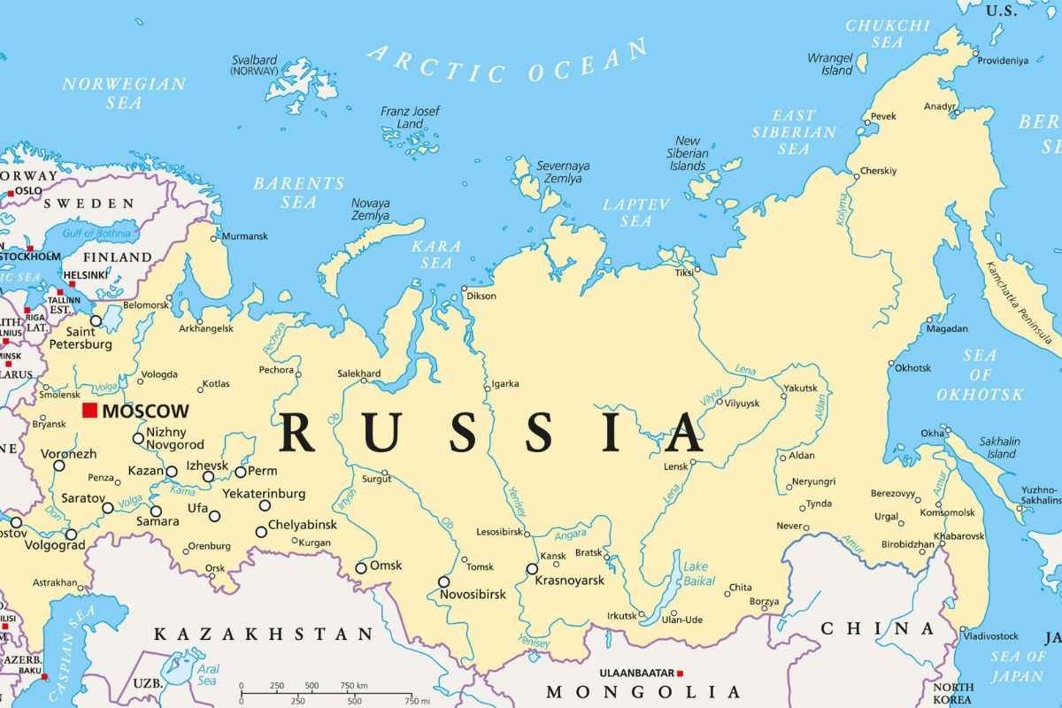 Giải đáp chi tiết: Liên Bang Nga giáp với những hồ nước nào là sau đây?